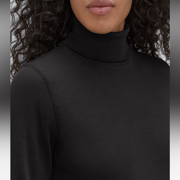 NWOT Everlane The Supima® Micro-Rib Turtleneck in Black, Size XS - Picture 2 of 5